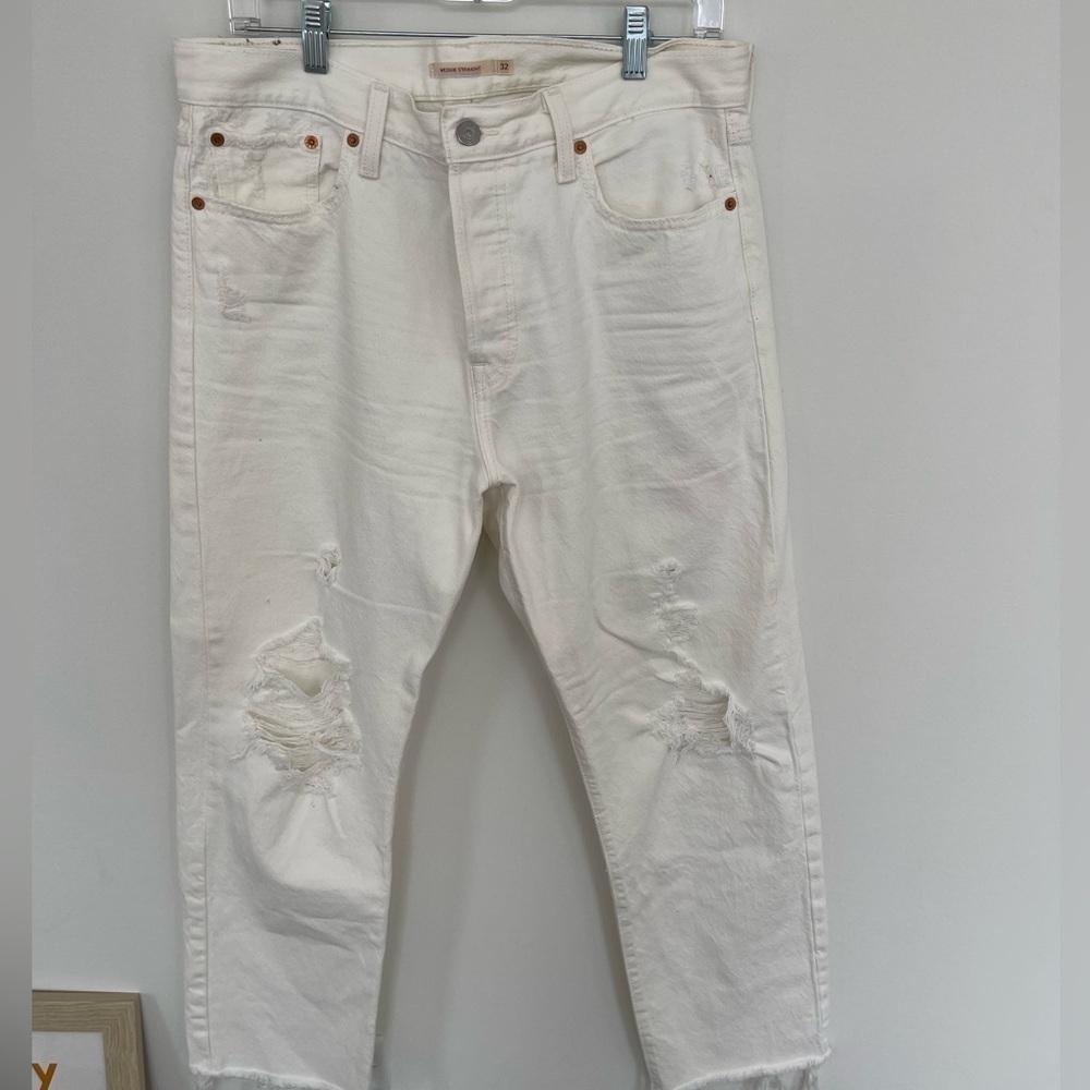 Levi’s Wedgie Straight White Jeans